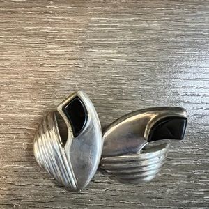 Just in- bayanihan vintage sterling silver earrings with onyx